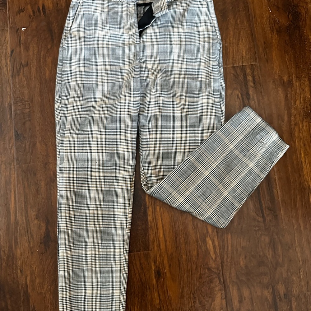 H&M Women’s Black and White Checkered Chinos